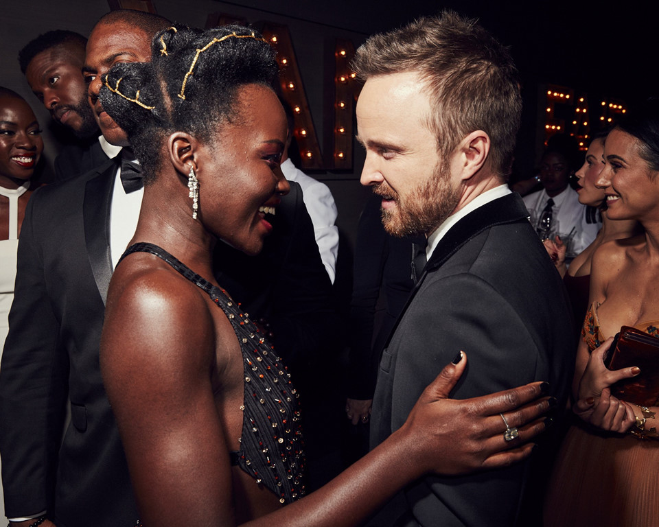 Những khoảnh khắc tuyệt đẹp khép lại mùa Oscar thứ 90